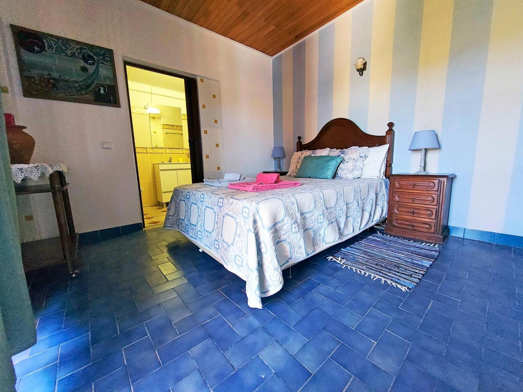 Hotel Vivenda Os Silvas Odiáxere Esterno foto